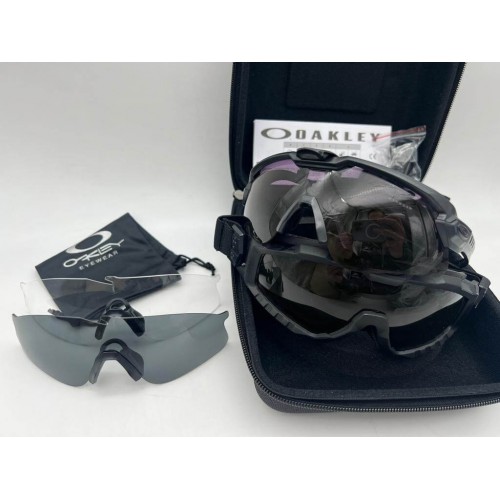 Тактические ударопрочные очки OAKLEY в Красноярске